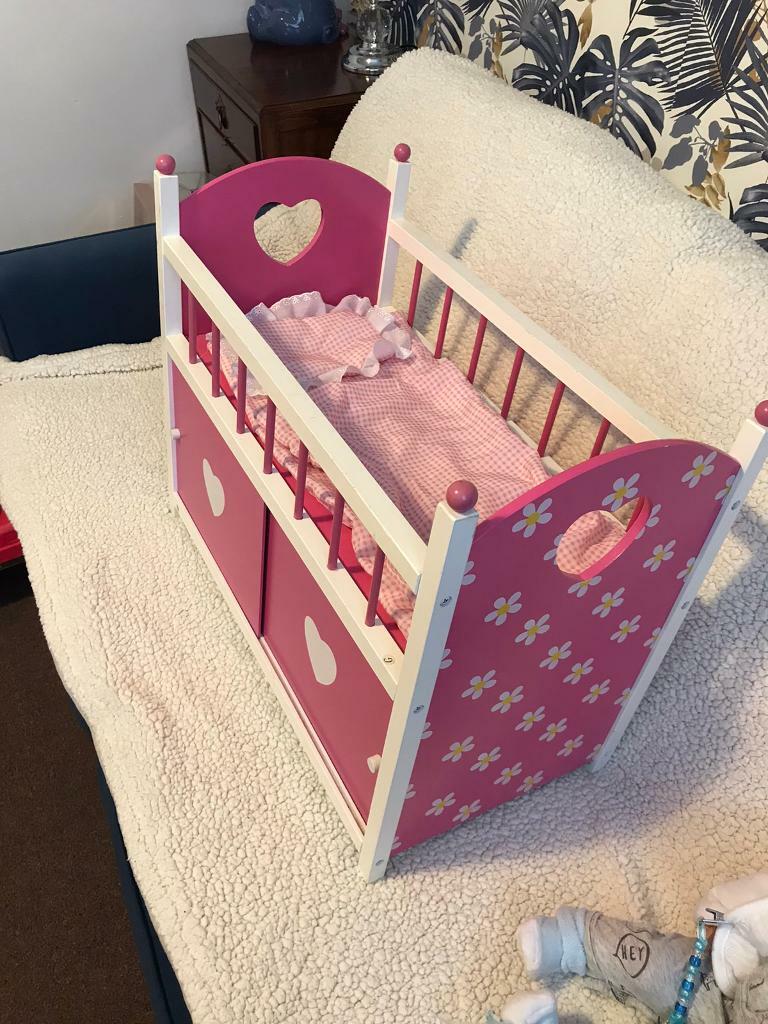 dolls cot smyths